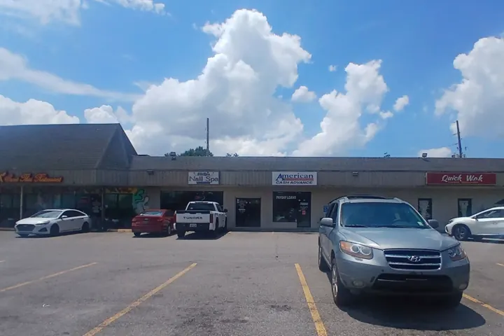 American Cash Advance storefront in Chalmette, LA